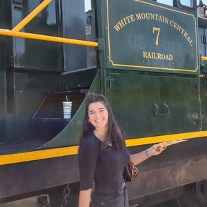 Meet your Posher, Alexis